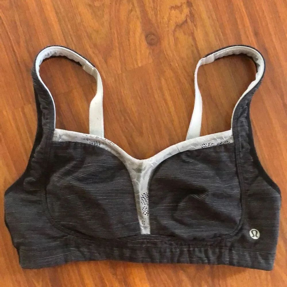 Lululemon Gray sports bra size 8